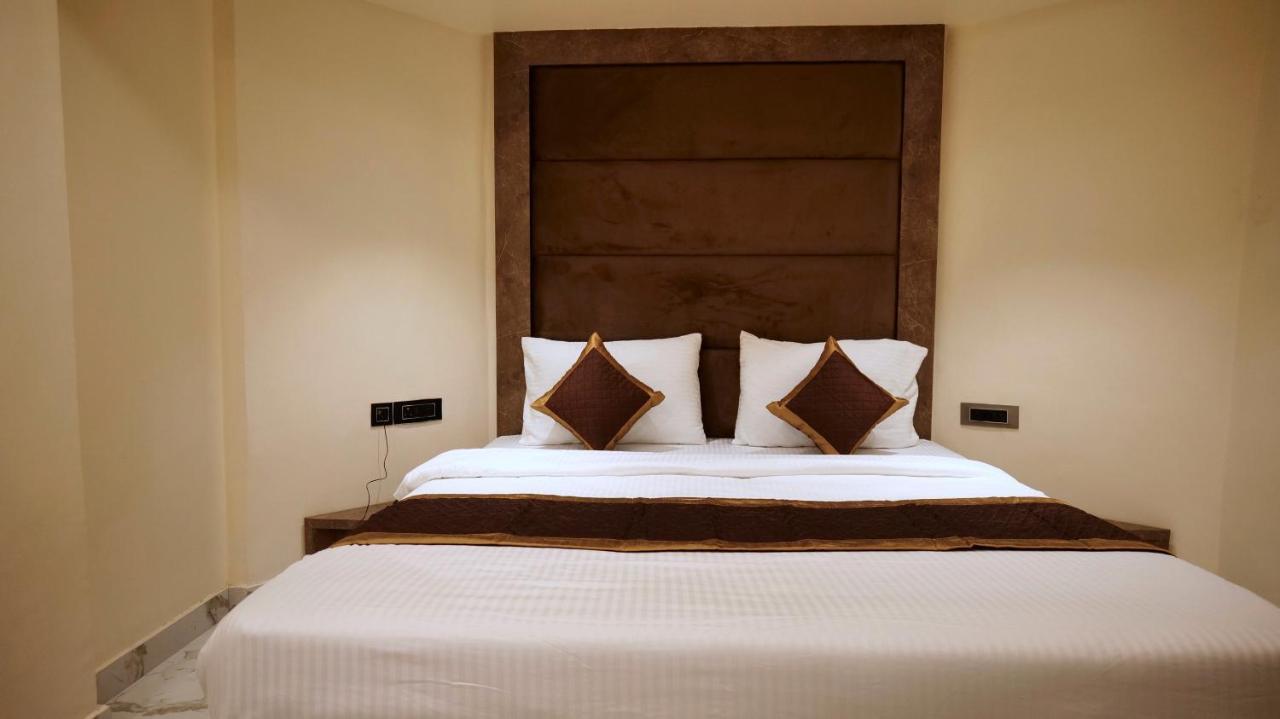Hotel Brite Star موسوري المظهر الخارجي الصورة