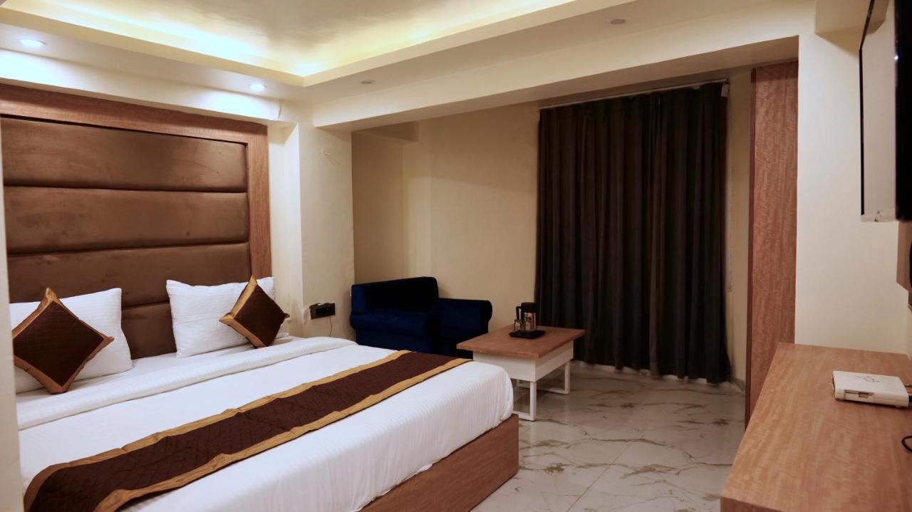 Hotel Brite Star موسوري المظهر الخارجي الصورة