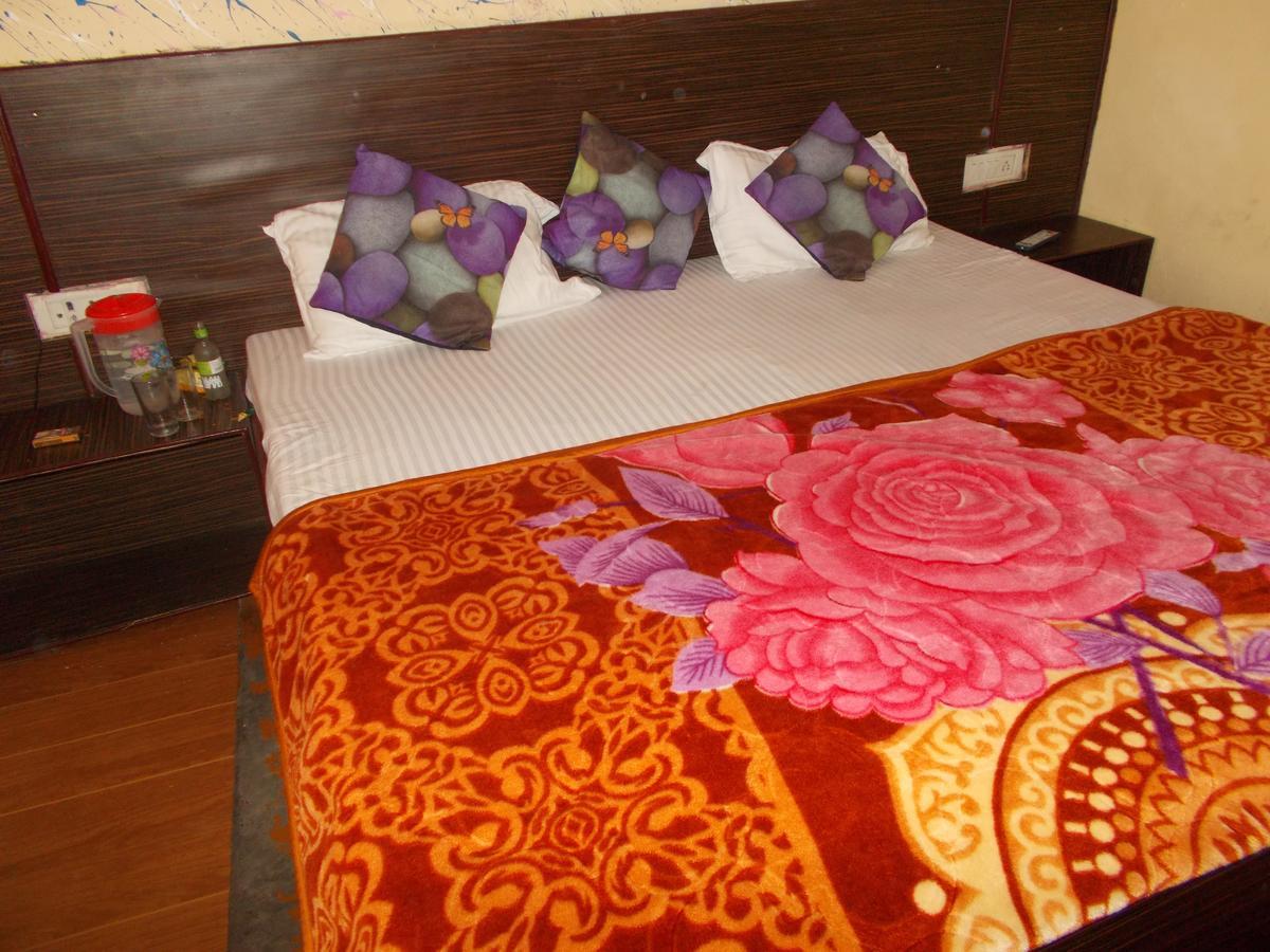 Hotel Brite Star موسوري المظهر الخارجي الصورة